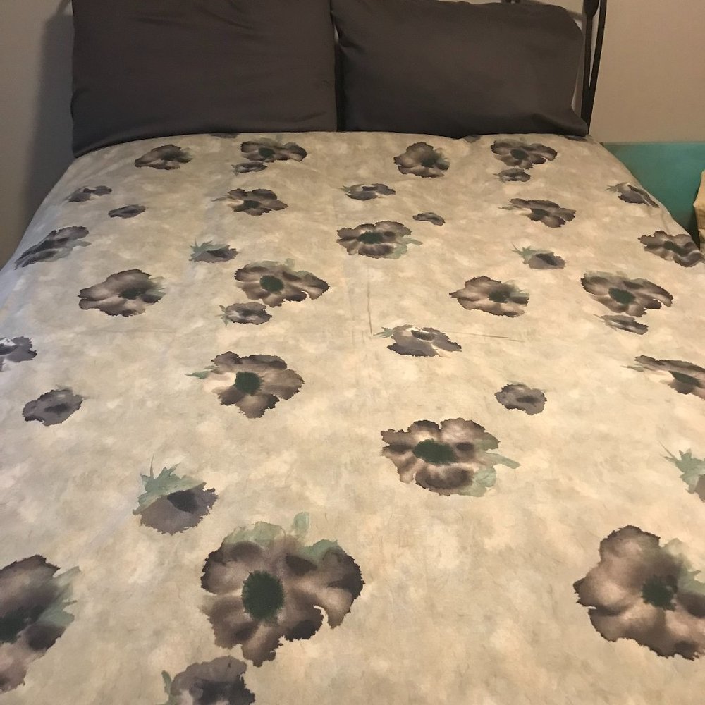 Calvin Klein 'Anemone' Collection Full/Queen Duvet Cover with 2 Pillow Cases